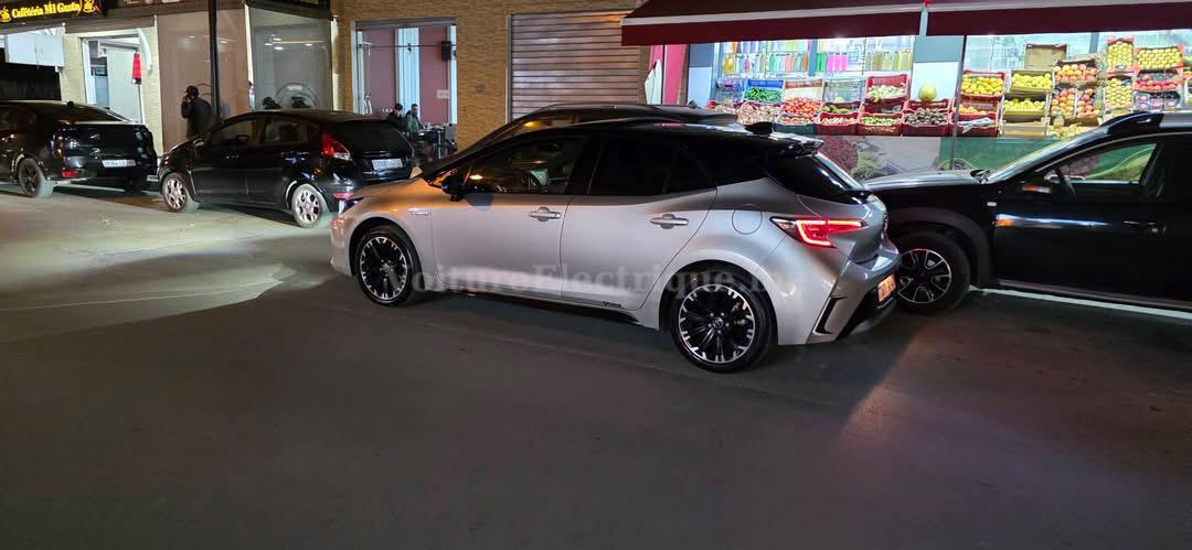 Toyota Corolla S hybrid